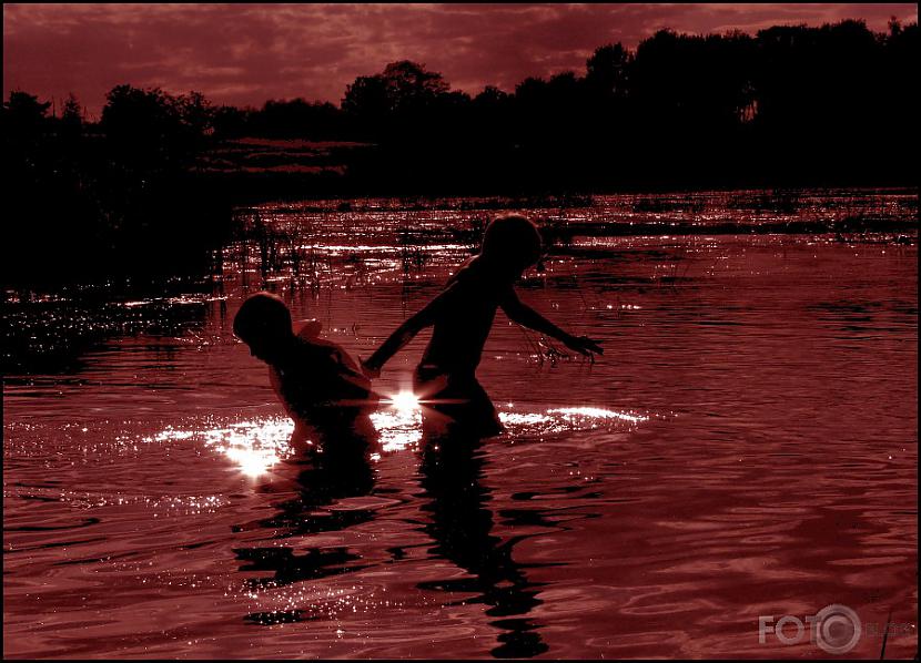 Nakts peldes nbsp Ticējumi... Autors: GargantijA Saulgriežu maģija