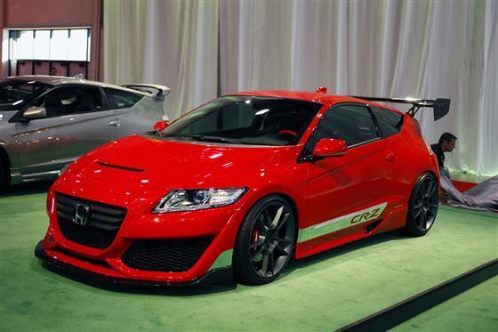  Autors: OZēmilumsmarupeD Jaunā Honda CR-Z Racing Edition