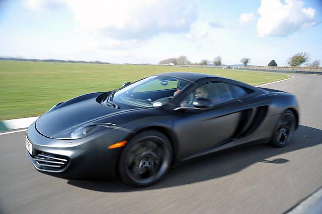  Autors: OZēmilumsmarupeD Jaunais McLaren MP4-12C 2011