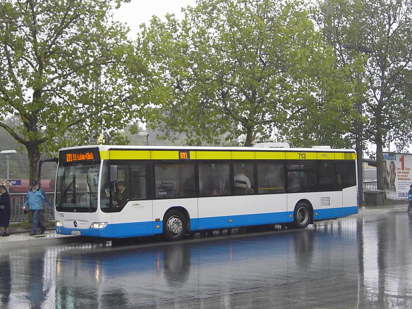  Autors: Sirmaiss Mercedes Buss O530