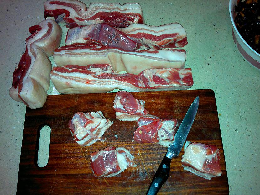 Te beidzot jāķeras klāt gaļai... Autors: kristapswishs Kā uzcept sulīgu gaļu!