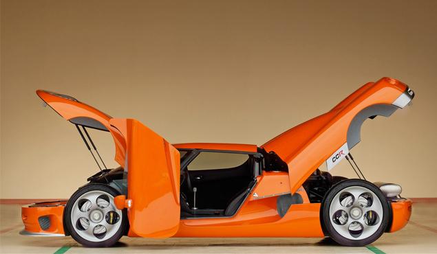 KoenigseggCCR spēj attīstīt... Autors: WildBerie Top 10 ātrākās mašīnas