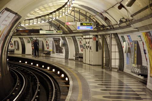 Londonas metro tika uzcelts... Autors: kjpiraats Londona! Londona! Londona!