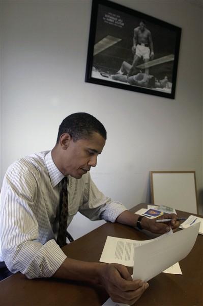 Baraks savā ofisā Nozīmīgi ka... Autors: luvazhels Baraks Obama caur gadiem.