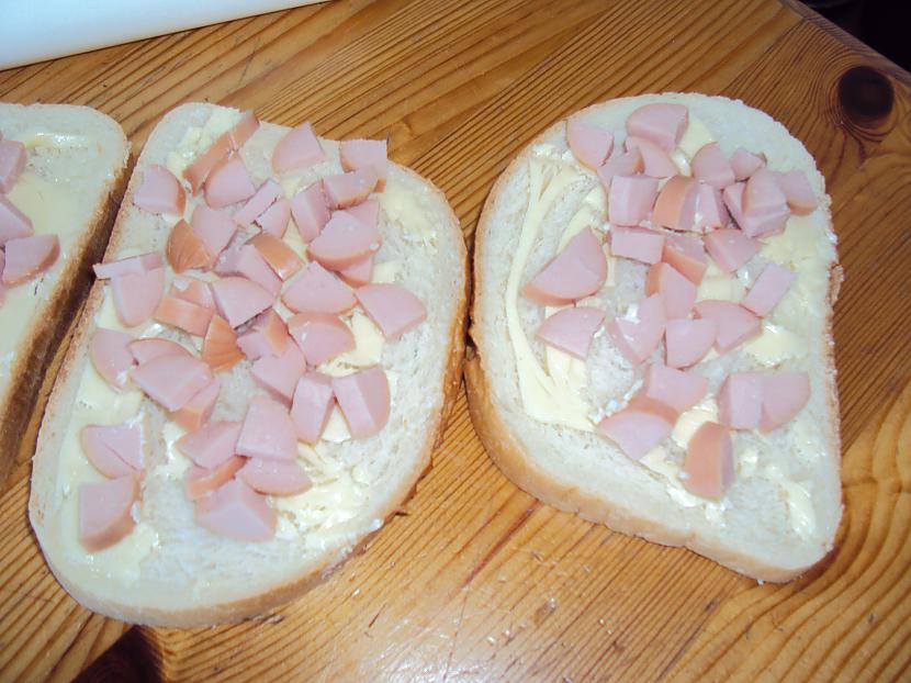 izkartojam pa visām maizītēm Autors: Nordmende Super maizītes