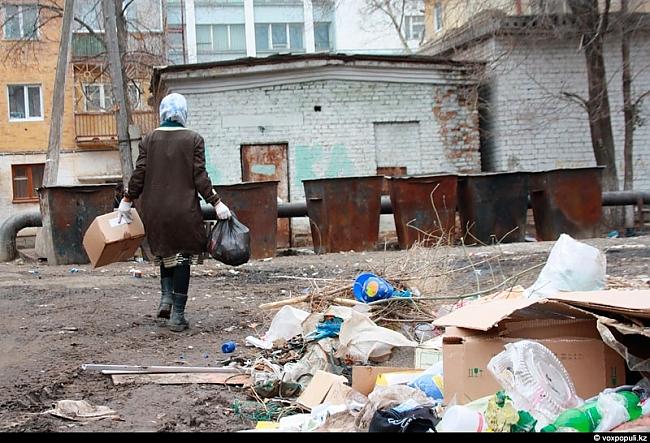Šī sieviete ir aizvesta uz... Autors: Porcelāns Krievija noslīks atkritumos