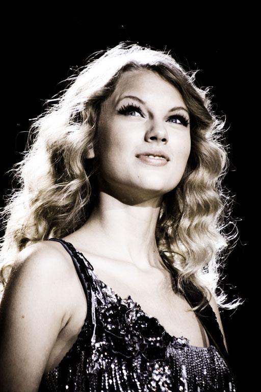 Tied together with smile Autors: DJ France T.Swift