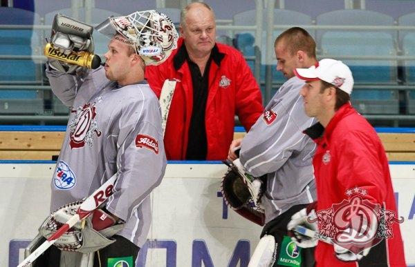  Autors: Kaneelis Dinamo rīta iesildīšanās Mitiščos (15.09.2011)