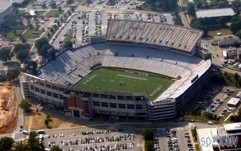 JordanHare stadions Oburnā ASV... Autors: Fosilija Pasaules lielākie stadioni