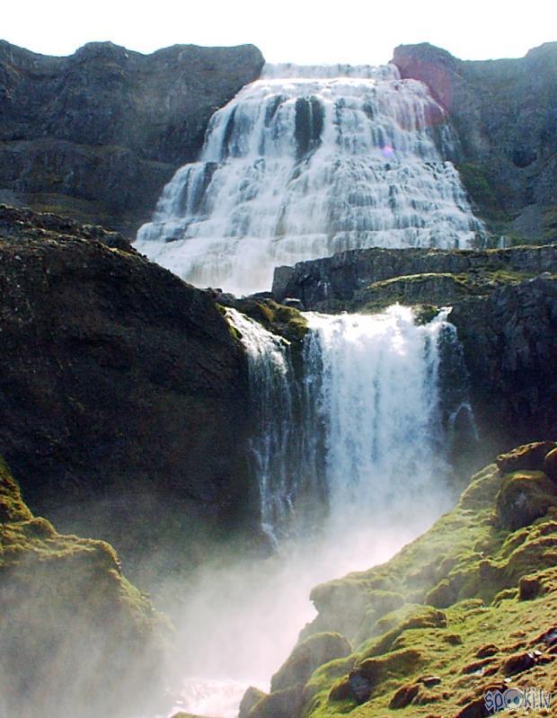  Autors: LittleWolf Islande (Uguns un Ledus zeme) jeb paradīze Zemes vidū