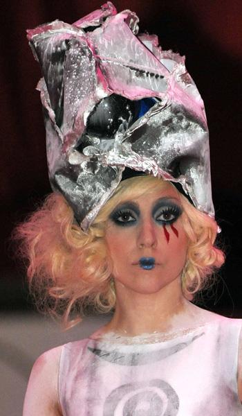 2009 gada novembris Autors: miltpauris Lady Gaga Evolūcija (2005-2012)