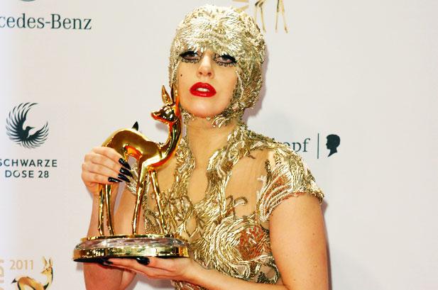 2011 gada novembris Autors: miltpauris Lady Gaga Evolūcija (2005-2012)