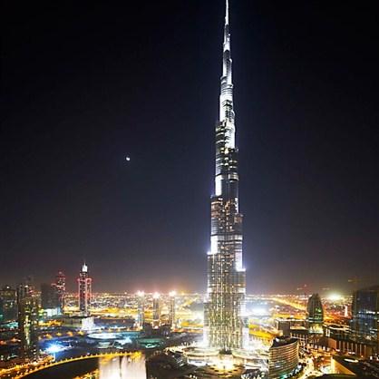 Burj Khalifa  atrodas Dubajā... Autors: hariits Arhitektūras brīnumi /2/