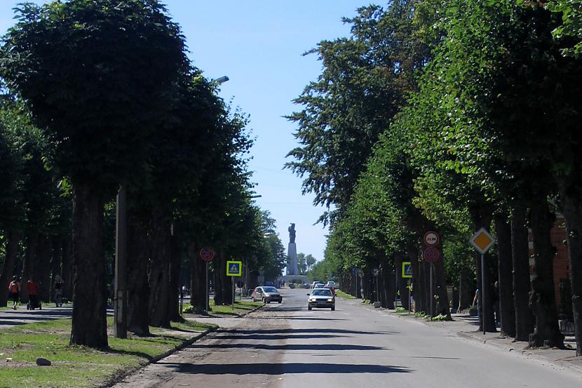 Kūrmājas prospekts tagad Koki... Autors: ShakeYourBody Liepāja kādreiz un tagad.