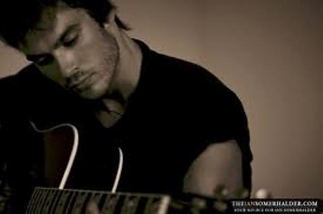  Autors: blondine1323 Ian Somerhalder Joseph