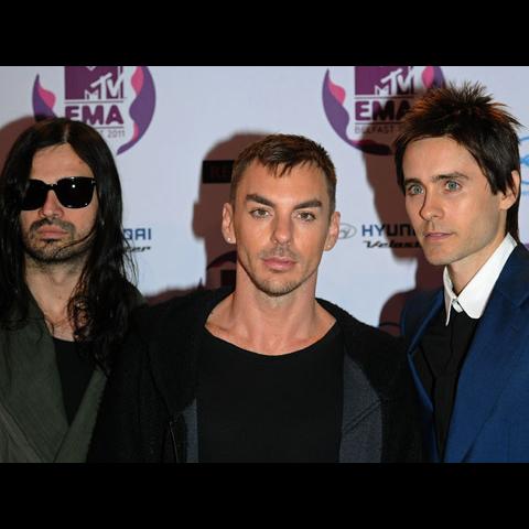 Thirty Seconds to Mars Ieguva... Autors: Kate2 Slavenības uz sarkanā paklāja Mtv EMA 2011