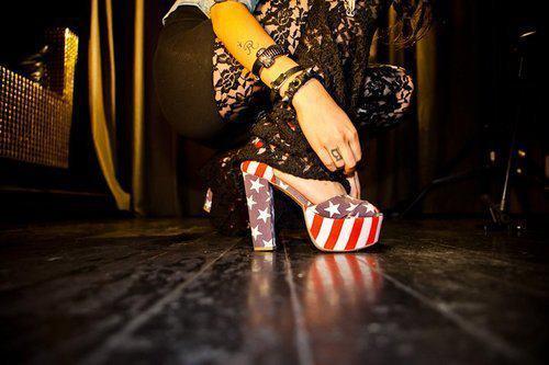  Autors: Kreayshawn kurpītēessss.^^