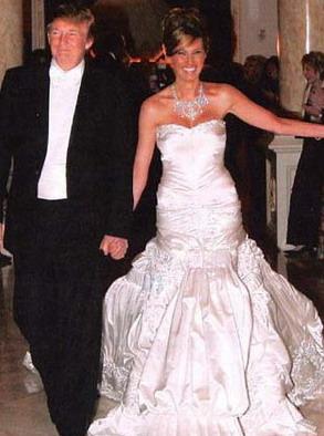 Melānija Knausa Trampa Melanie... Autors: Mazāmeitene 10 pasaulē bezgaumīgākās kāzu kleitas.