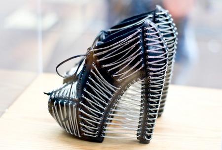 krupes ar ķēdītēm Autors: DarkCat Stilīgas un radošas kurpes