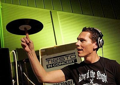  Autors: Fosilija Tiesto