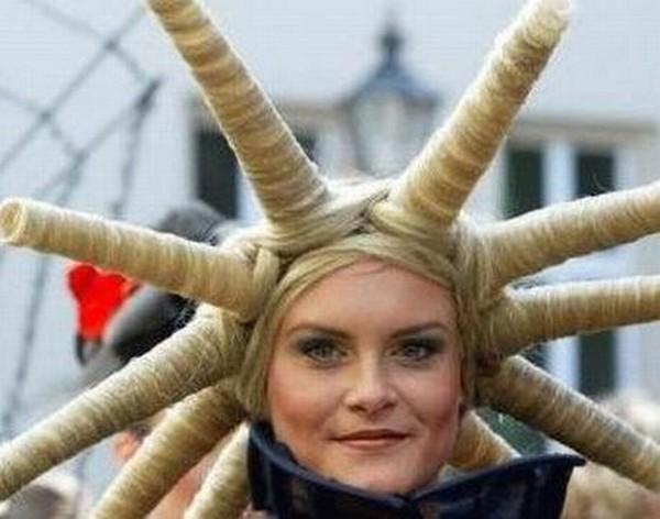  Autors: Fosilija Stilīgas pričenes,[frizūras].