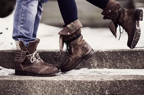  Autors: dirteechocolate shoes, boots