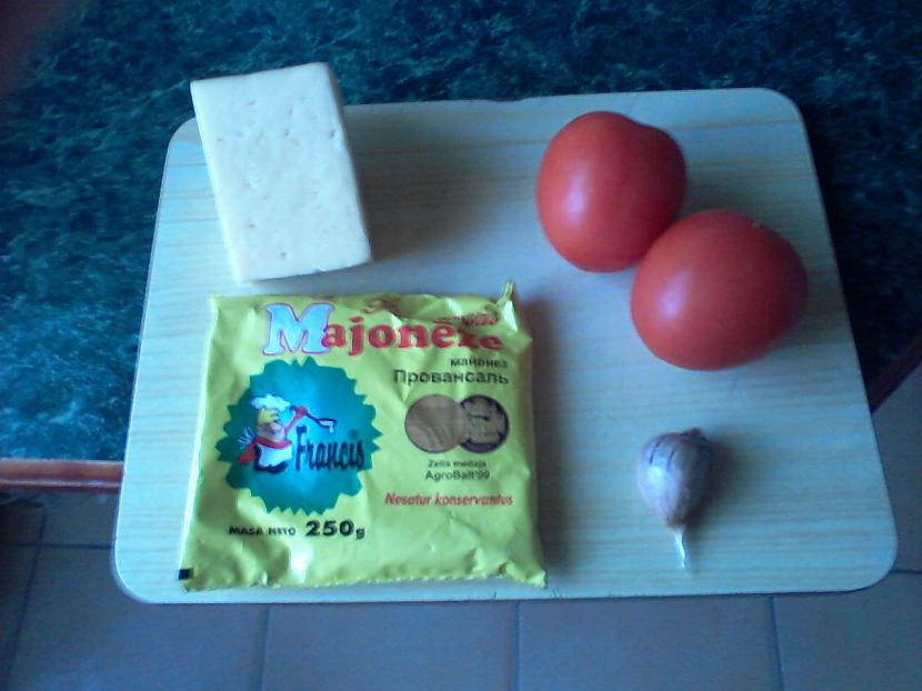 nepieciescaronamie produkti Autors: Miss Priss tomātu salāti ar sieru