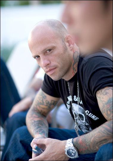  Autors: kjekata Ami James