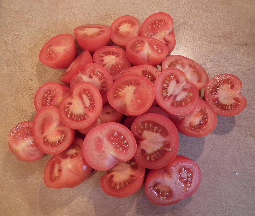 1kg tomāti Autors: samsi Tomātu biezzupa.