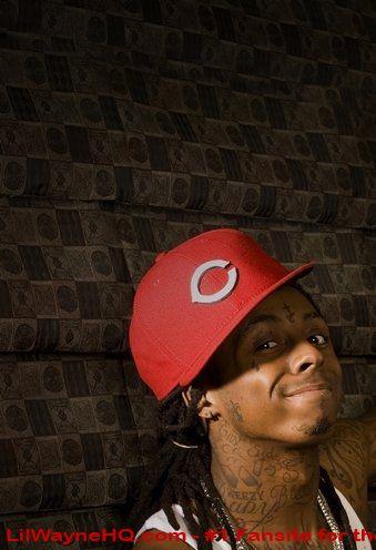 He has a W and Weezy on the... Autors: Chiko1 Lil Wayne Tattoo Nozīmes ( ENG)