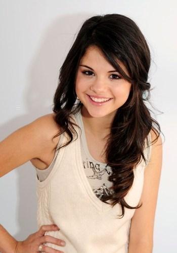 Selena Gomez Autors: gia Holivudas jaunā kārta..