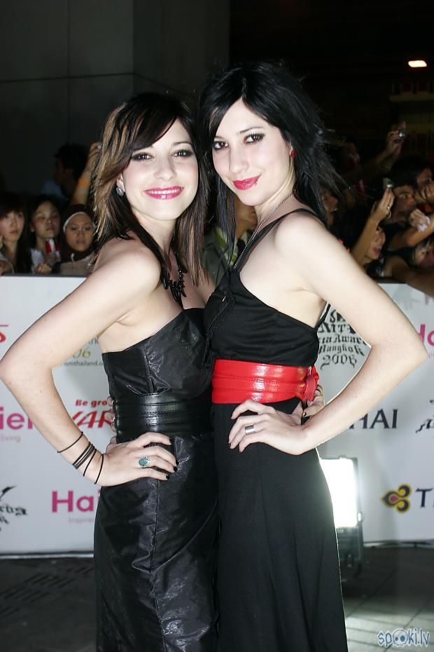  Autors: Stuffy The Veronicas.