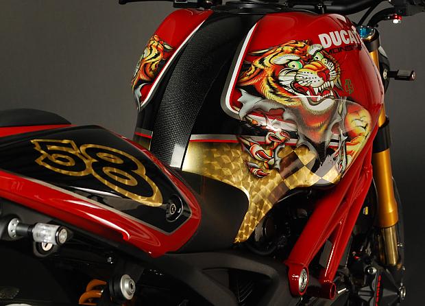  Autors: kartonz Christian Audigier Ducati Monster