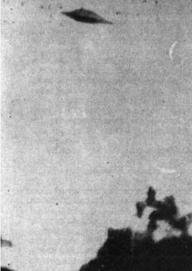  Autors: posts UFO Photographs 1910-2008