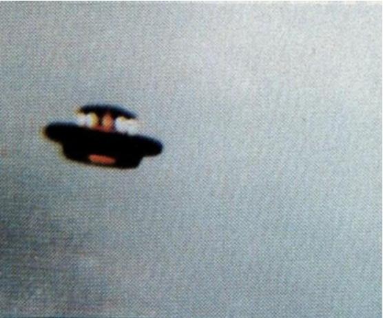  Autors: posts UFO Photographs 1910-2008