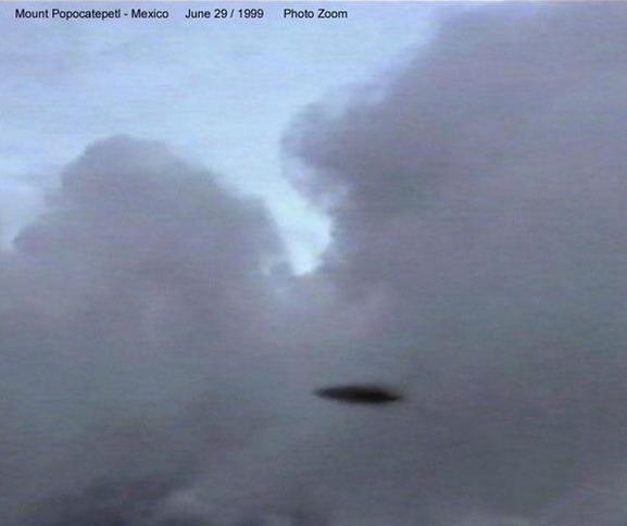  Autors: posts UFO Photographs 1910-2008