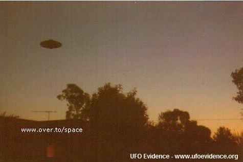  Autors: posts UFO Photographs 1910-2008