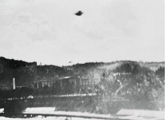 October 19 1954    Monte Carlo... Autors: posts UFO Photographs 1910-2008