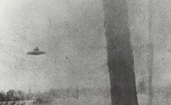 October 22 1967   ... Autors: posts UFO Photographs 1910-2008