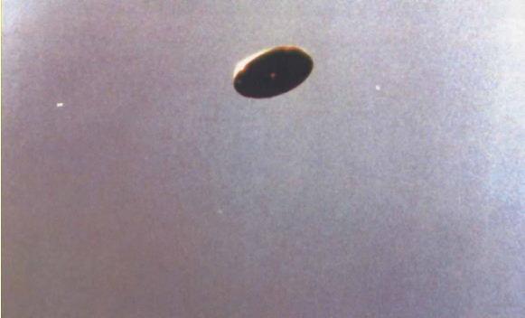  Autors: posts UFO Photographs 1910-2008