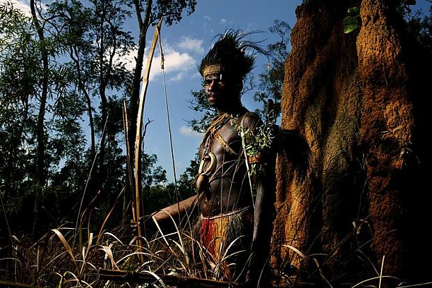 Vietējais iedzīvotājs Viņi... Autors: BrikuLis Papua cilts.