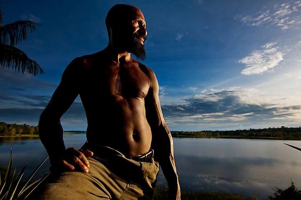 Pie vietējas upes saulrietā Autors: BrikuLis Papua cilts.