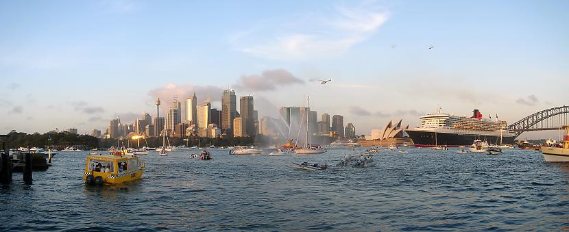Laineris Sidnejas ostā Autors: epg Pasaules lielākais laineris