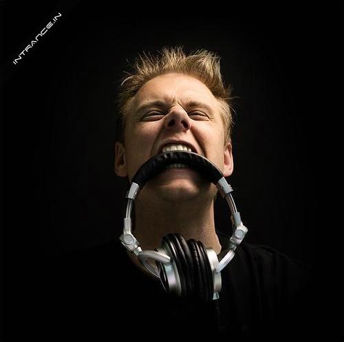  Autors: Kiky Armin van Buuren-Priekšmanis viens no labākajiem Dj