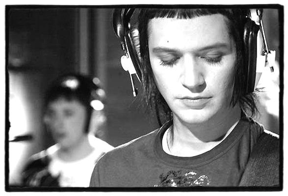  Autors: molko Placebo