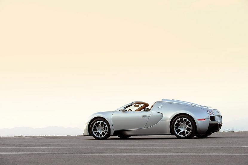 2009 Bugatti Grand Sport Autors: bizonis1 Autoblog's Top 100 Photographs of 2009