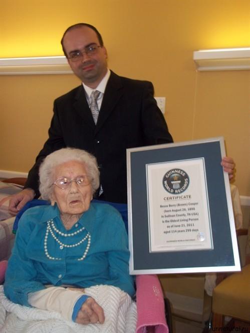 Vecākais cilvēks pasaulēVecākā... Autors: yokE Ginesa Rekordi 2012 nr. 2