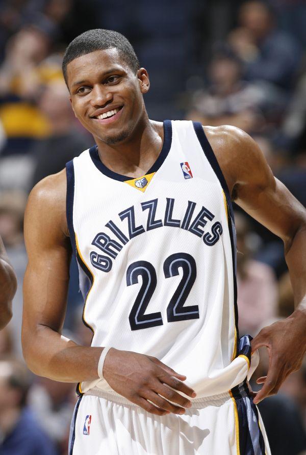  7 vieta  Rudy Carlton Gay Jr... Autors: Fosilija Mans NBA Top 10 spēlētāji SF