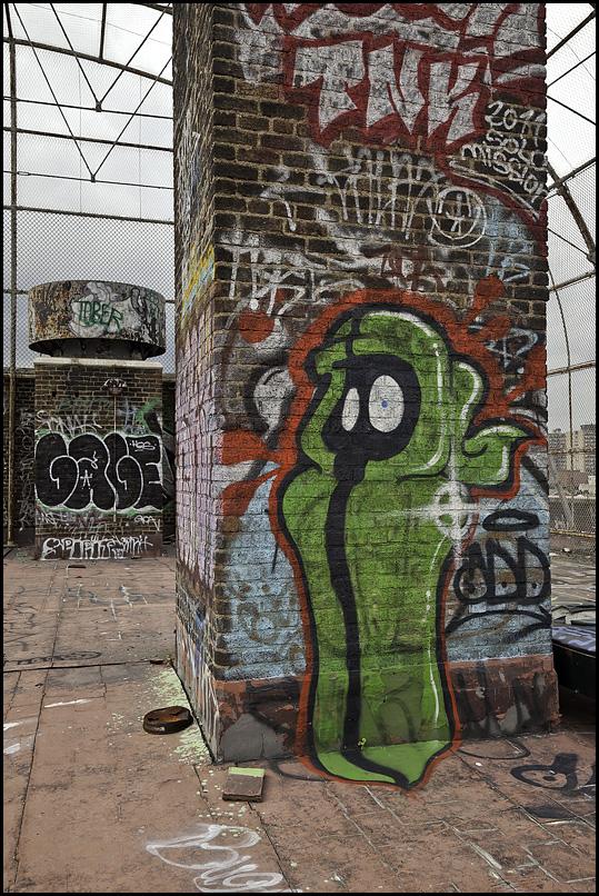 Man patīkkā grafiti pagriežas... Autors: Samaara Pamesta vieta 40: pamatskola
