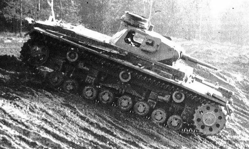 Panzer III Ausf D  tas pats... Autors: CaMaRo Panzer III